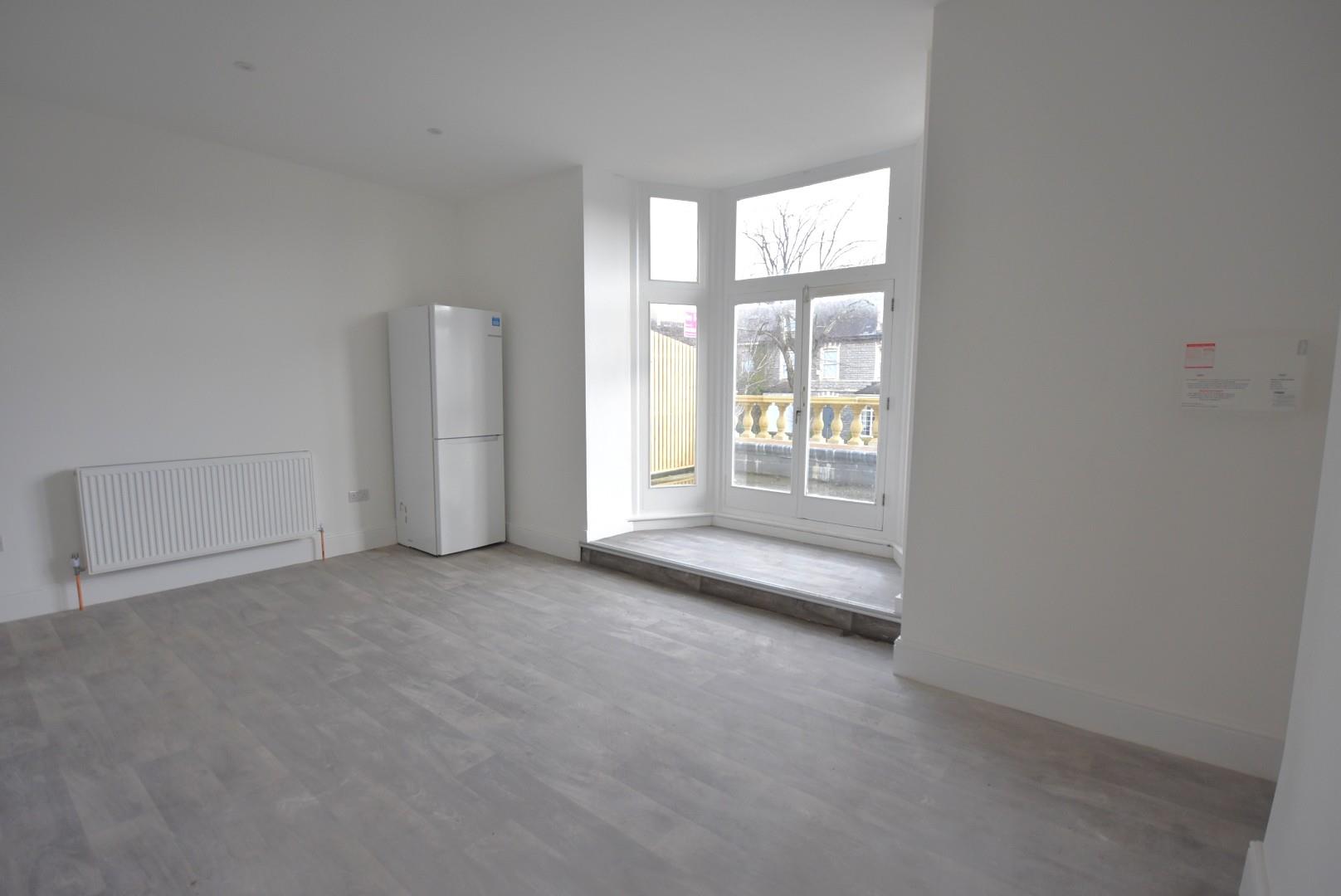 33a Windsor Terrace, Penarth, CF64 1AB